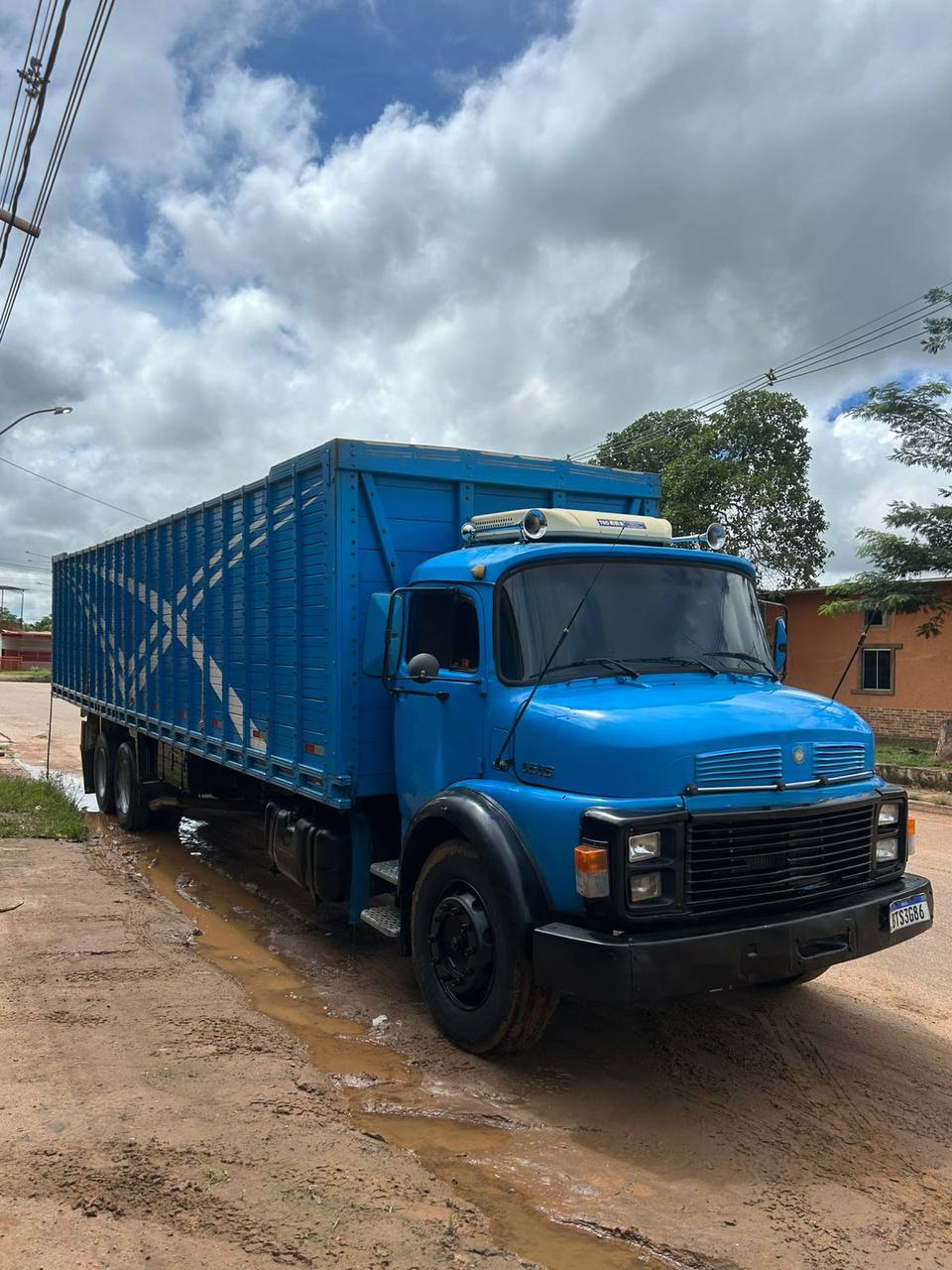 Mercedes Benz Leão L1516